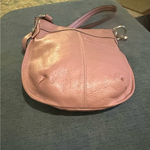 B. Makowsky Women’s Purple, Leather, Buckle, Crossbody Bag, EUC - Picture 5 of 6